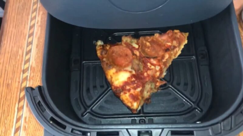 Reheat Deep Dish Pizza in an Air Fryer